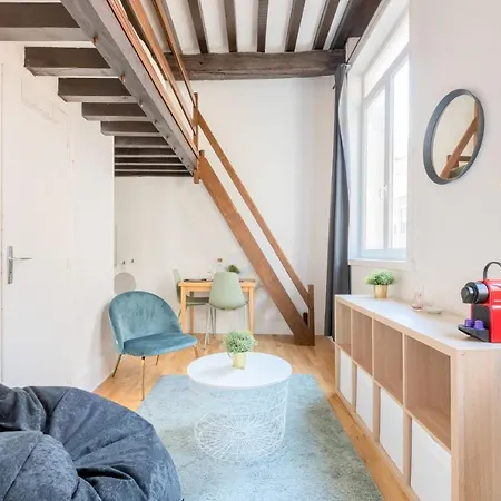Centre - Studio Ideally Located ! 2 Pers *